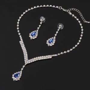 FINAL SALE ❗️ Classic Necklace Earrings Set